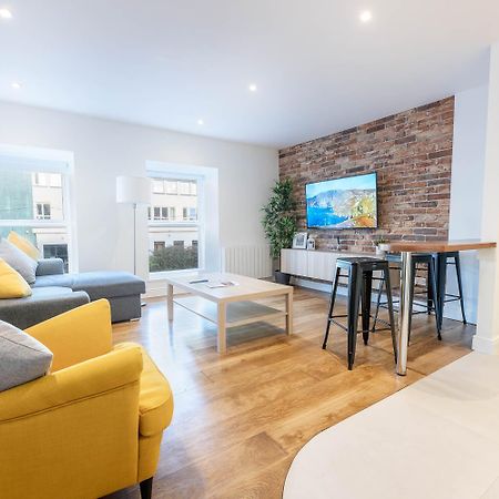Modern Canal View Home, In City Centre, Sleeps 8 Galway Eksteriør billede