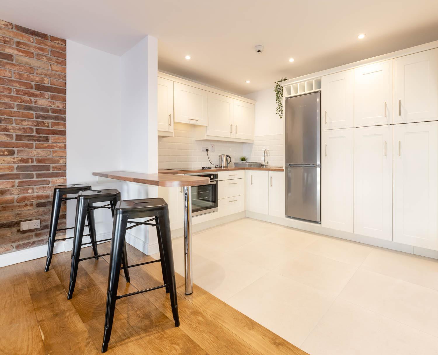 Modern Canal View Home, In City Centre, Sleeps 8 Galway Eksteriør billede